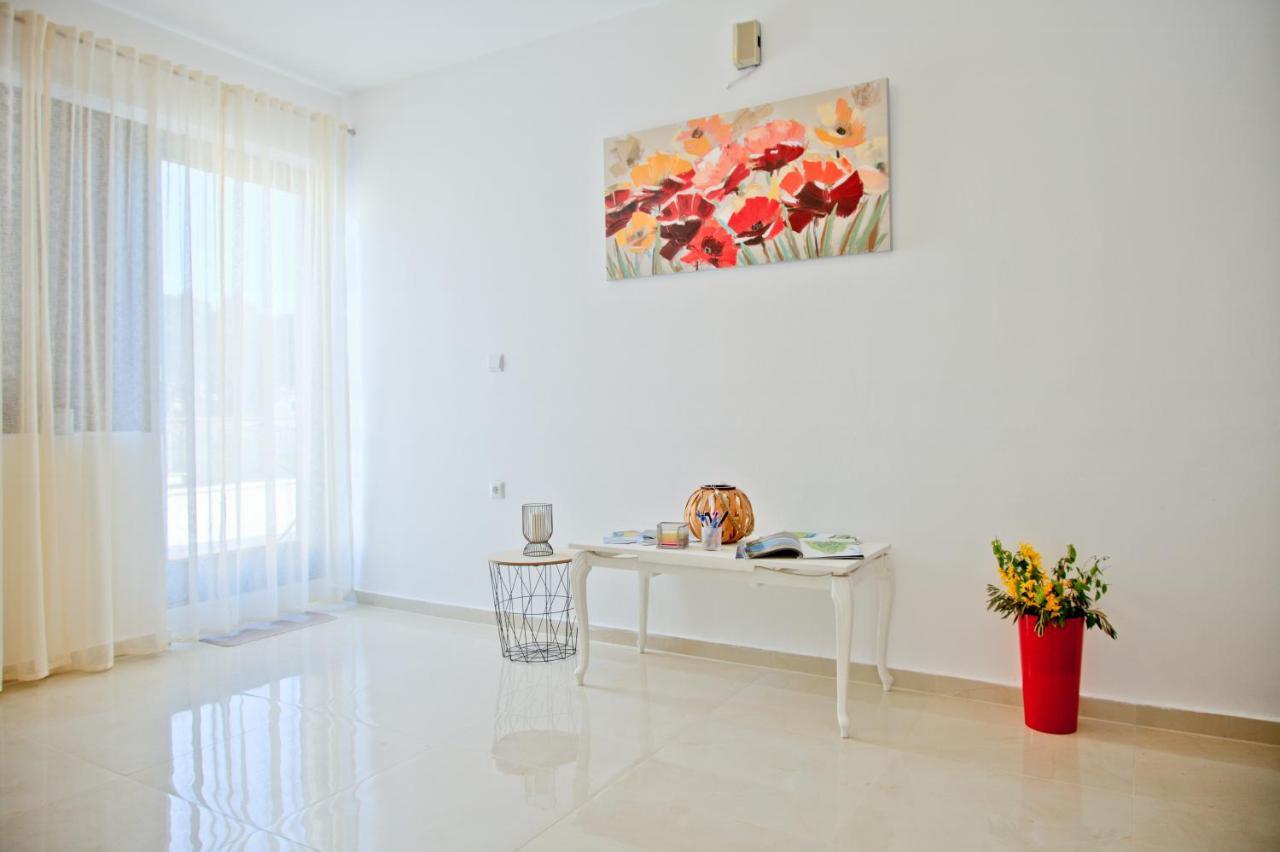 Apartment Karolina - Green Oasis Pula Exterior photo